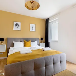 New! Pineapple Altstadt I Dresden