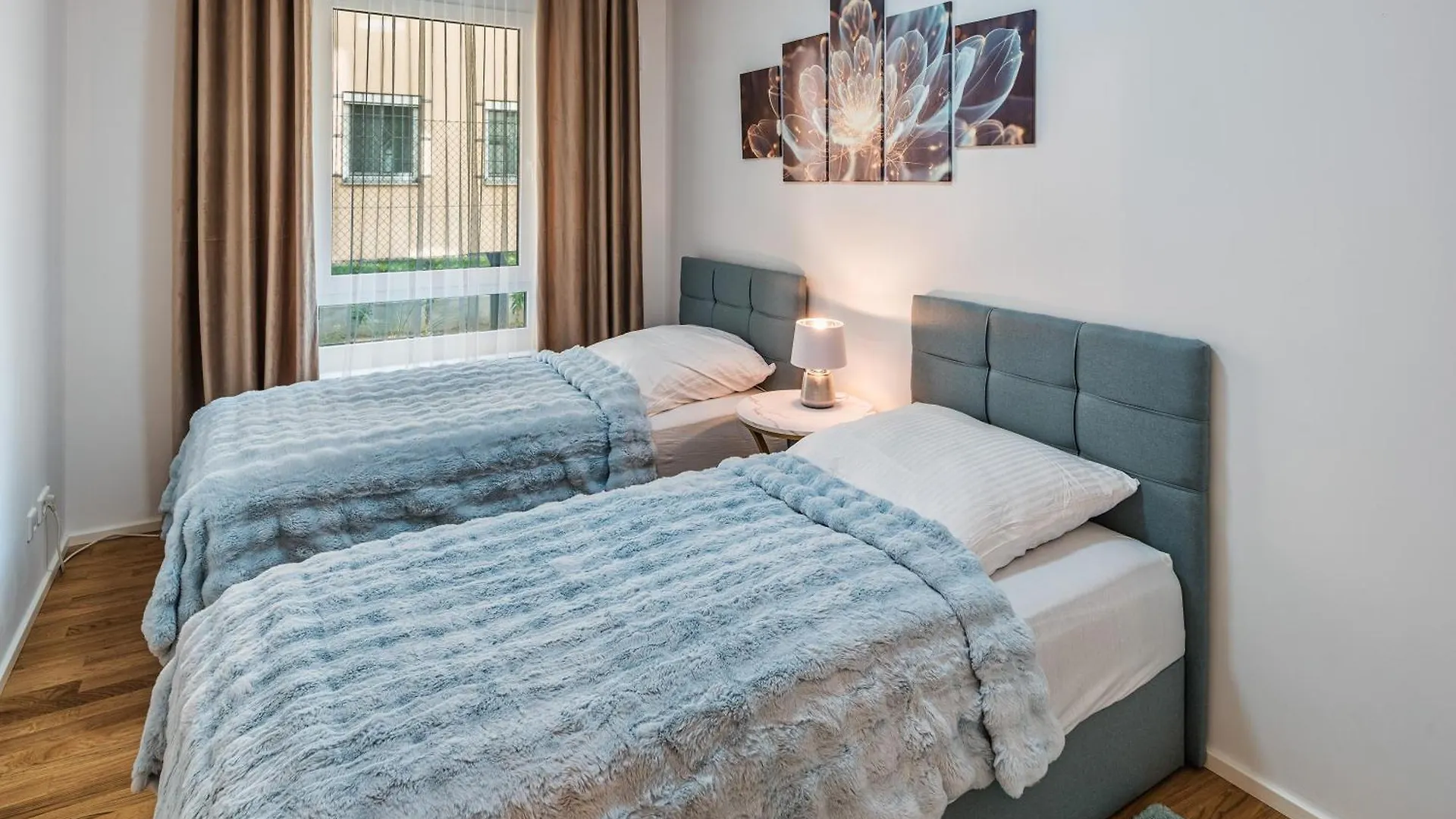 דרזדן Apartment Am Grossen Garten - Terrasse & Parkplatz -8 Personen